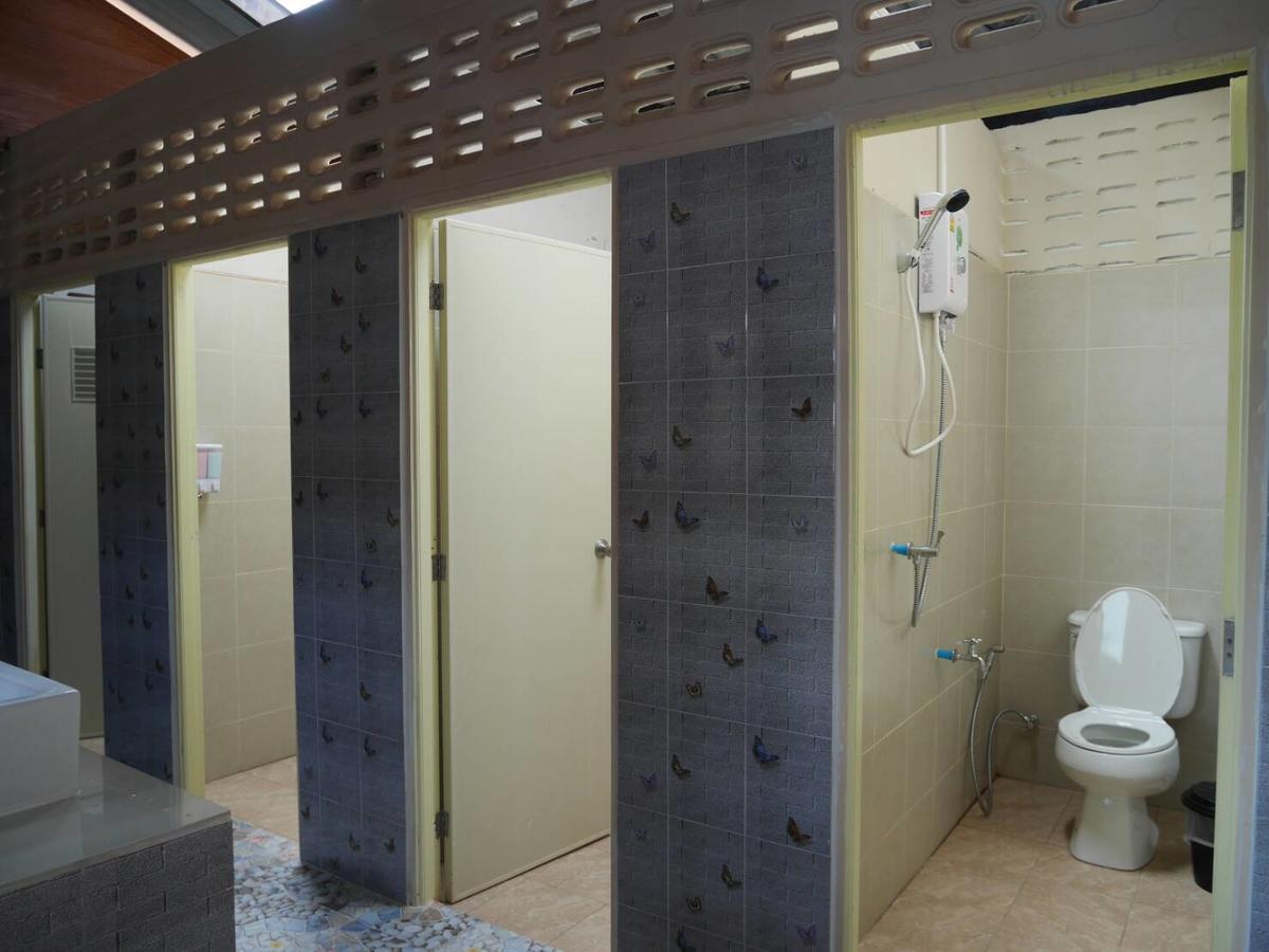 At Pier Hostel Lanta Ко-Ланта Екстер'єр фото